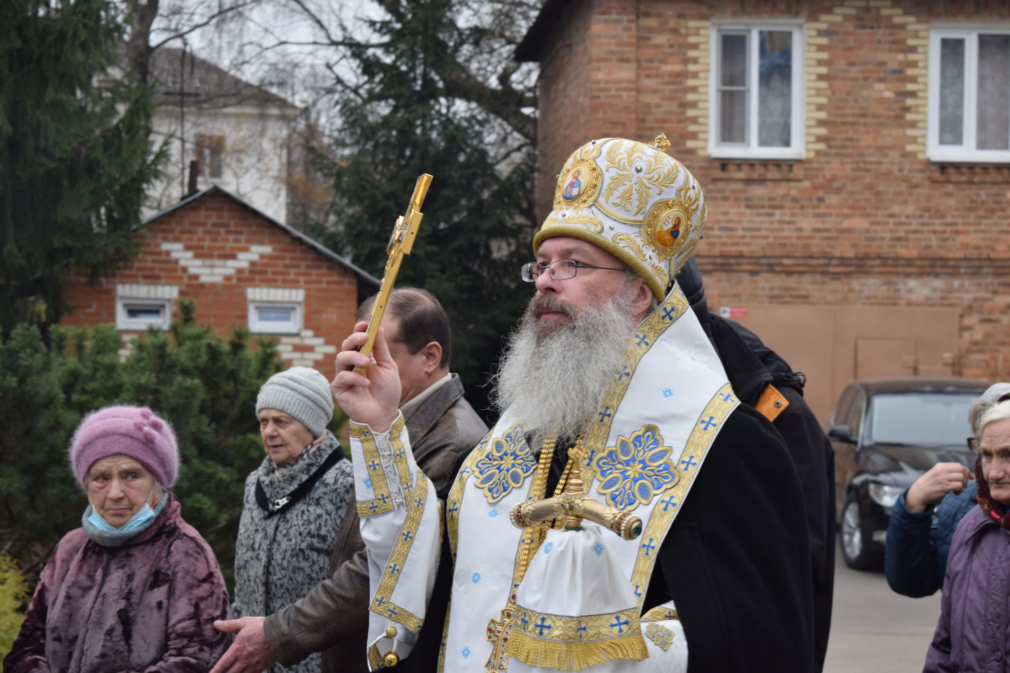 Храм всех скорбящих радость Карманово